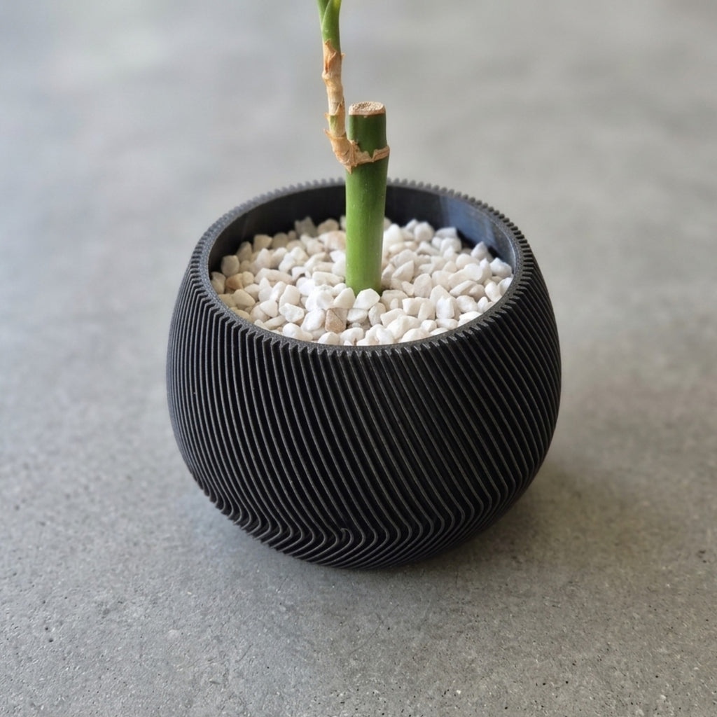 Vaso facetado moderno