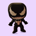 Venom sozinho em fundo lavanda
