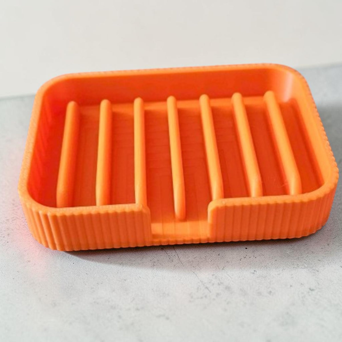 Saboneteira frisada laranja Minha loja com base elevada e drenagem para manter o sabonete seco no banheiro ou cozinha